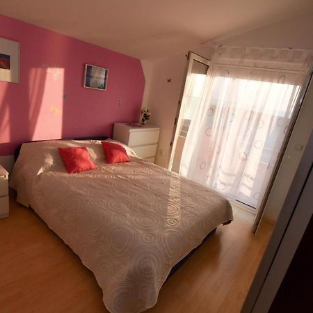 Bonaca Apartment รทินา ภายนอก รูปภาพ