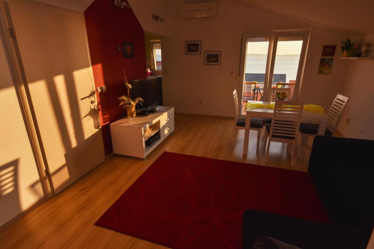 Bonaca Apartment รทินา ภายนอก รูปภาพ